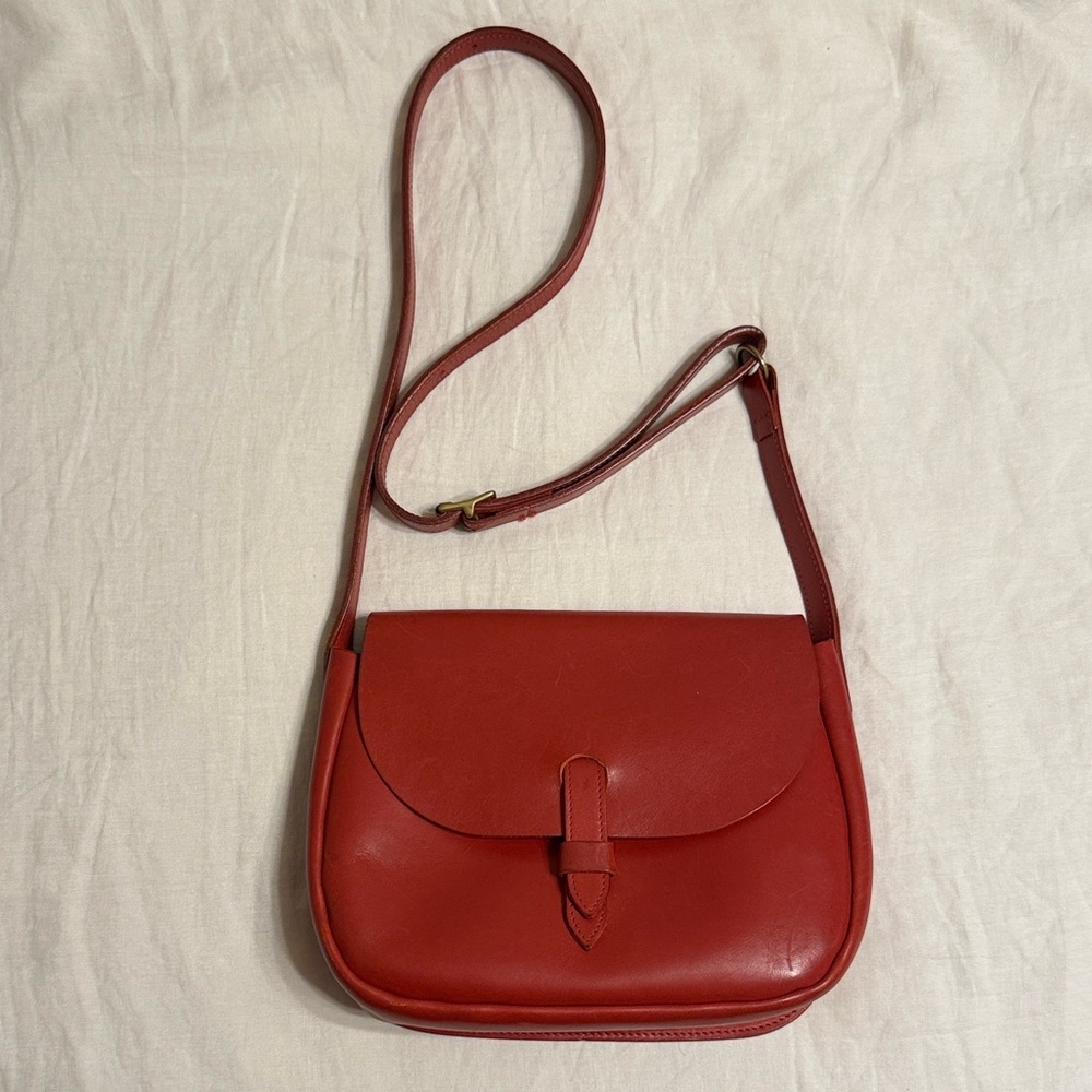 Mimi Berry - Peggy Leather Saddle Bag in red